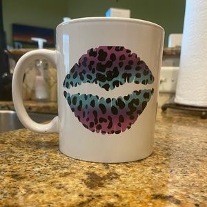 Colorful Animal Print Lip Mug 💙💜